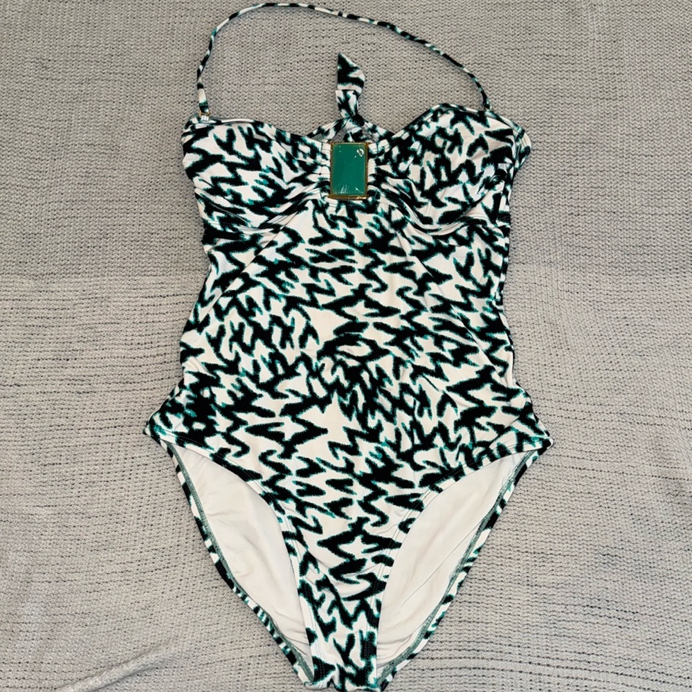 Hermanny by VIX and me piece swimsuit. Size 10.